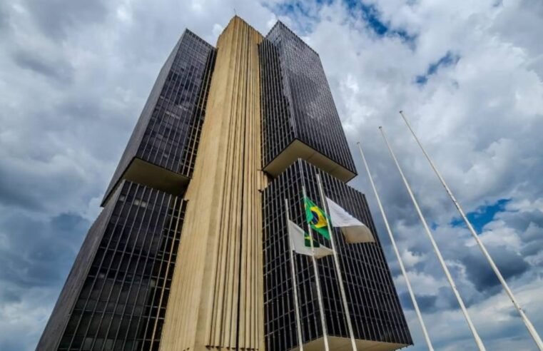 Banco Central deve elevar Selic em meio a pressão inflacionária