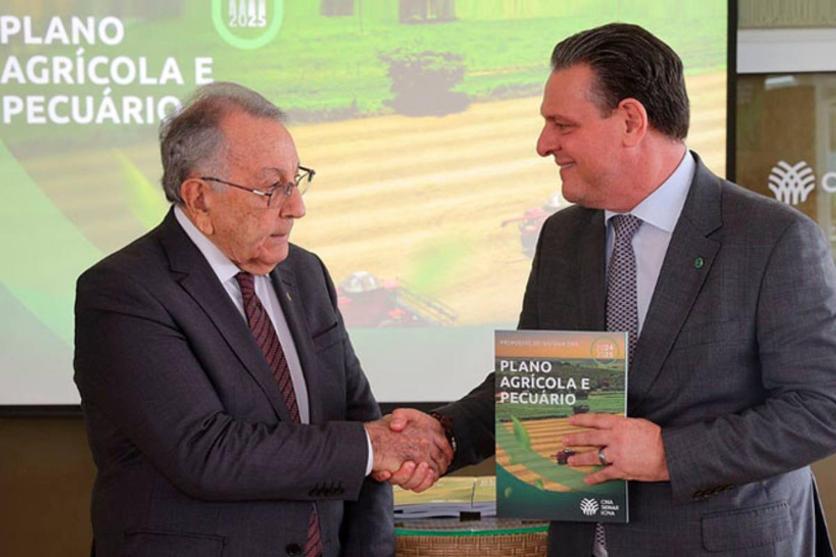 Carlos Fávaro apresenta plano de modernização e expansão do agro para 2025-2026 no Senado
