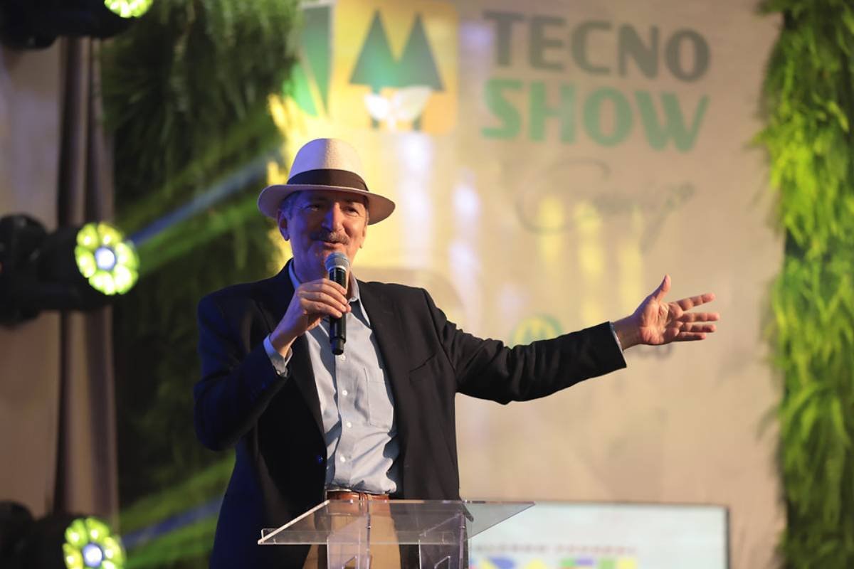 Brasil se consolida como potência global na produção de alimentos, afirma Aldo Rebello