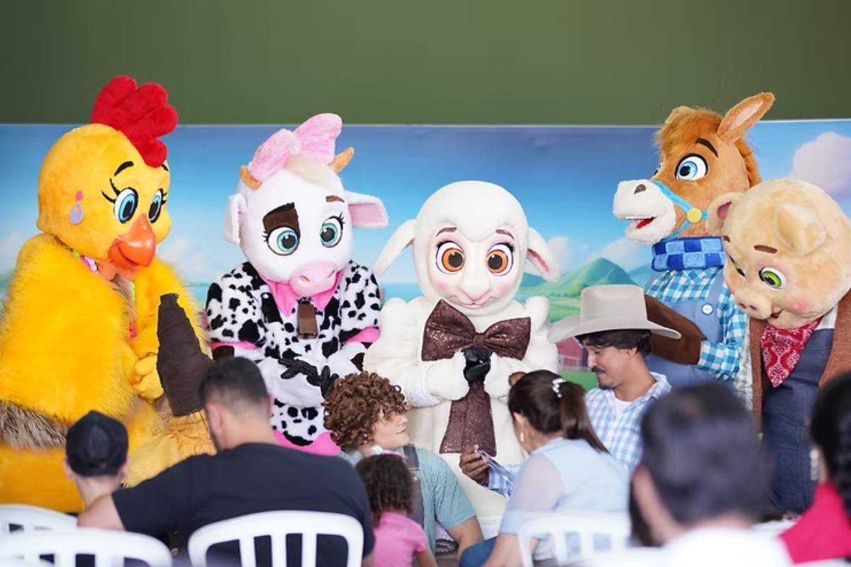 Teatro infantil ensina sobre sucessão no campo durante a Tecnoshow COMIGO