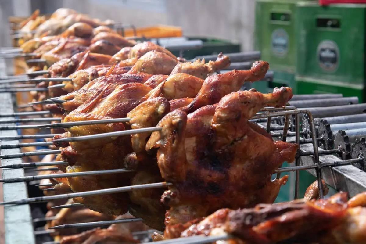 Argentina suspende importações de aves do Brasil após foco de gripe aviária no RS