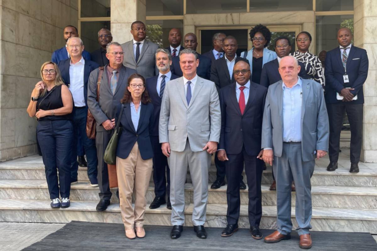 Comitiva brasileira visita Angola para impulsionar parcerias no setor agropecuário