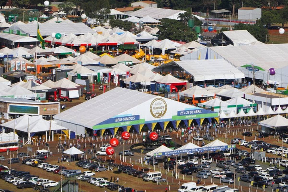 Tecnologia e Potência Marcam Lançamento de Colheitadeiras na Agrishow 2025